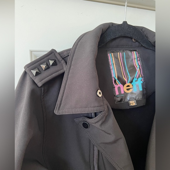 Neff Black Snowboarding Jacket - Small - Picture 2 of 9